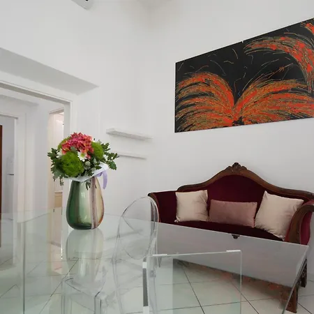 Sant'onofrio Apartment *